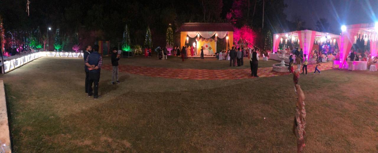 Nakshatra Resort Kunihar エクステリア 写真